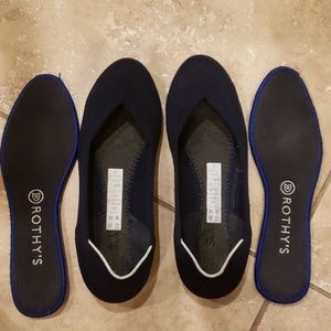 Navy flat white halo 9 Rothy's